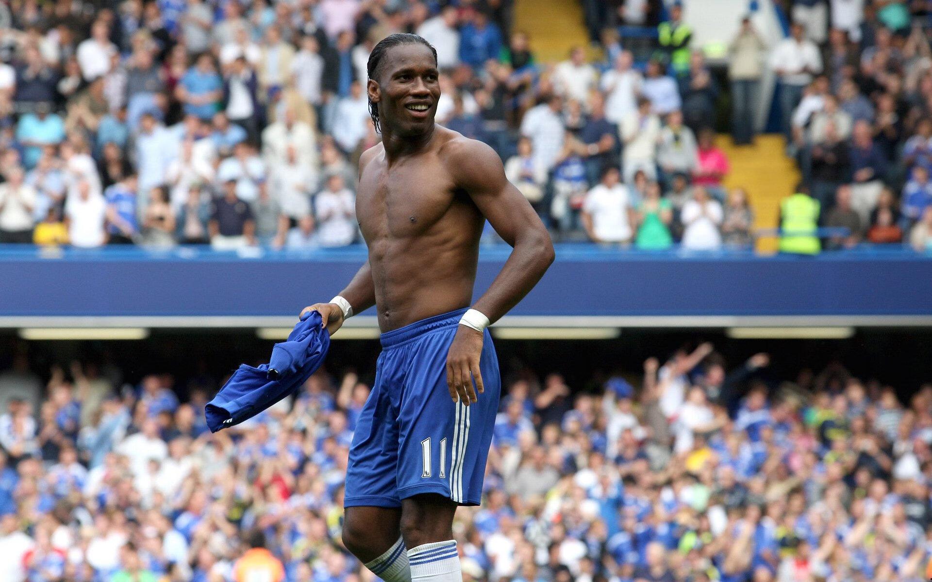 欧冠新星闪耀！费尔明帽子戏法创历史，内马尔梅西纪录见证巴萨传承